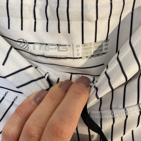 BNWOT. MPG white and black patterned leggings. Size small. - Picture 5 of 5